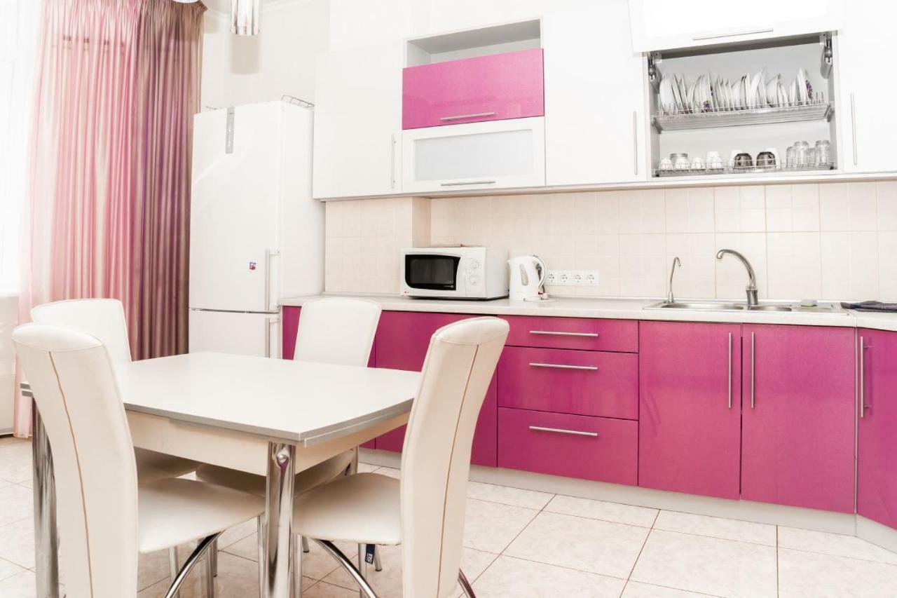 Fransuaza Apartments Odesa Exterior foto